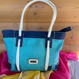 Guess Tote Bag Small NWT